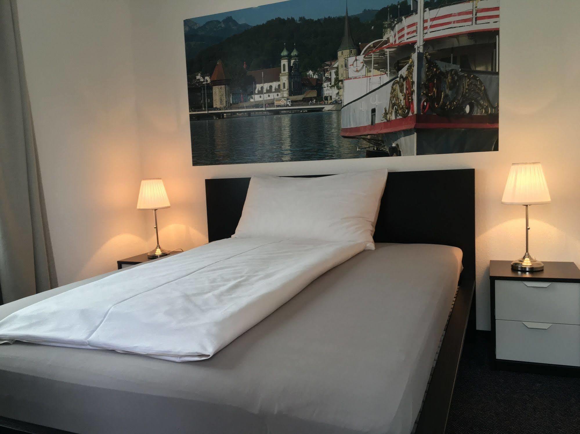 Hotel Spatz Lucerne Екстер'єр фото